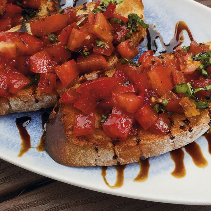 Bruschetta-di-Burrata-e-Pomodorini